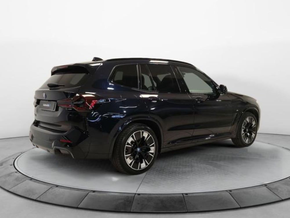 BMW iX3 usata a Modena (2)