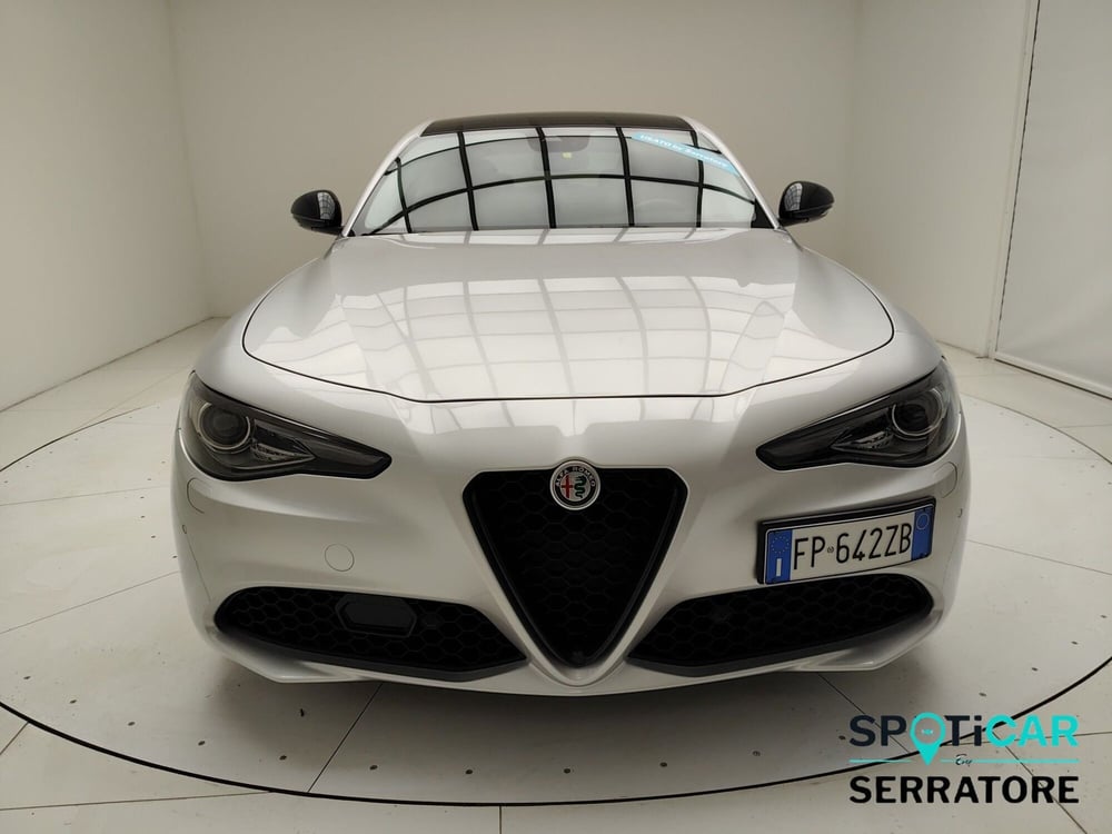 Alfa Romeo Giulia usata a Como (2)