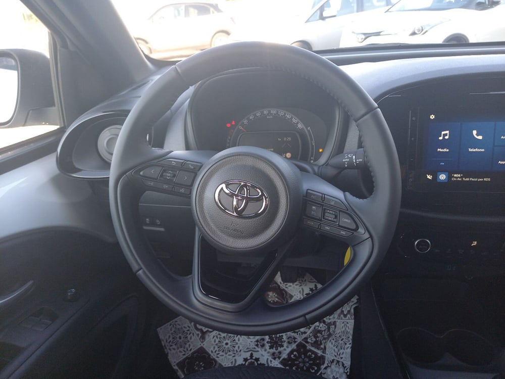 Toyota Aygo X nuova a Agrigento (10)