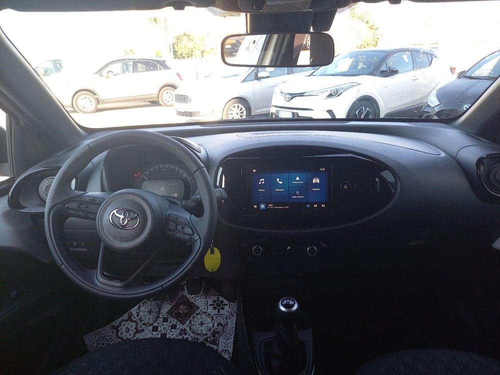 Toyota Aygo X nuova a Agrigento (9)