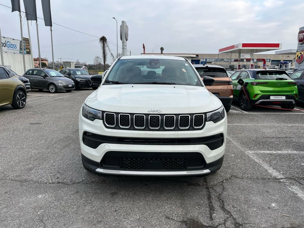 Jeep Compass nuova a Milano (2)