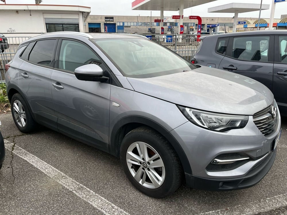 Opel Grandland X usata a Milano (4)