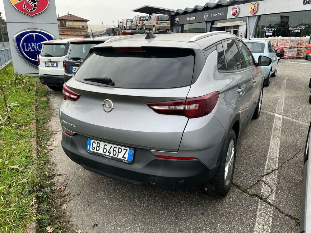 Opel Grandland X usata a Milano (7)