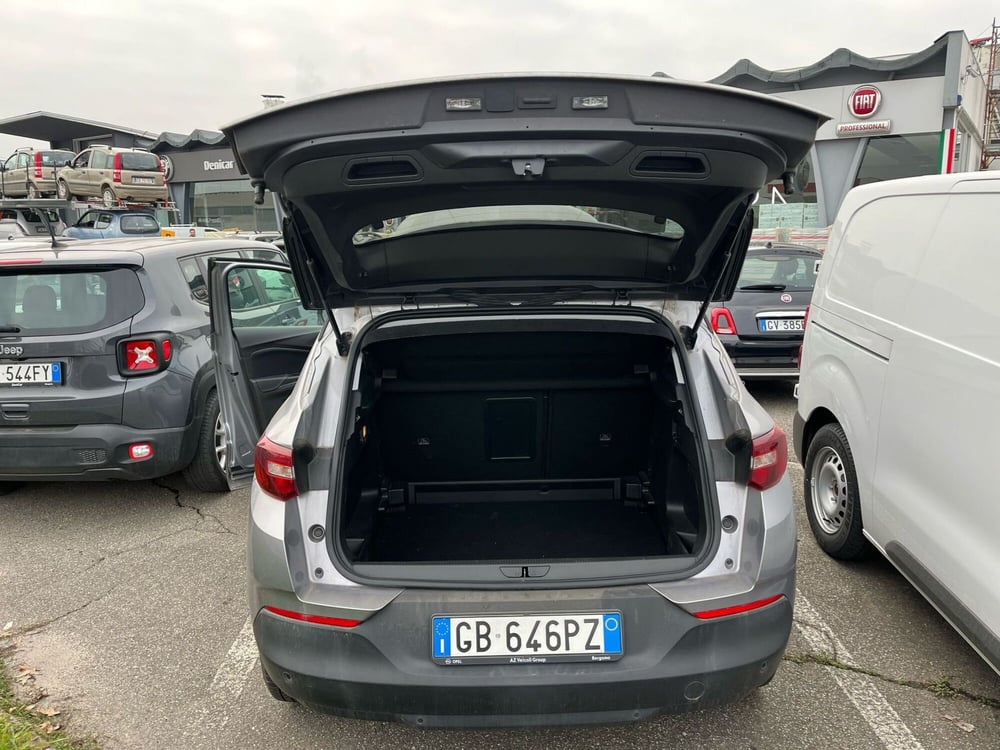 Opel Grandland X usata a Milano (9)