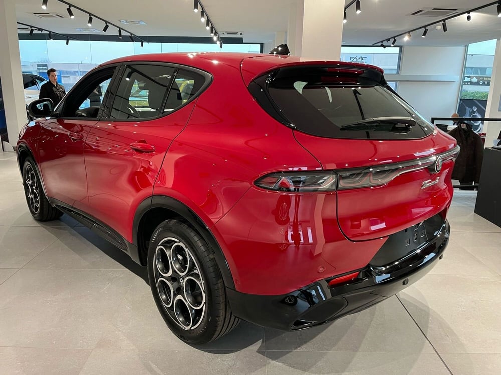 Alfa Romeo Tonale nuova a Milano (7)