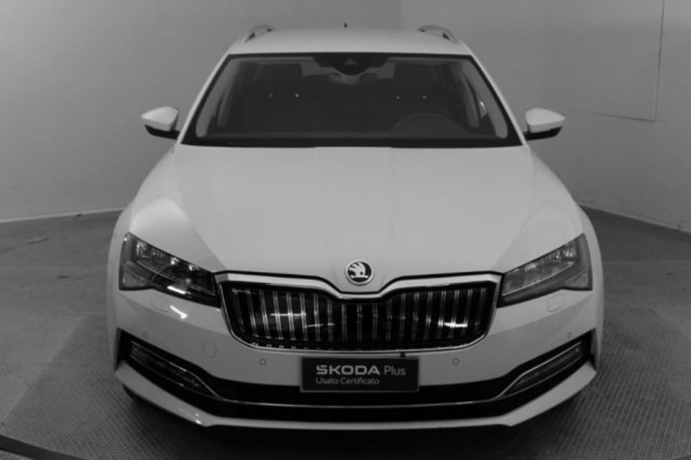 Skoda Superb Station Wagon usata a Novara (2)