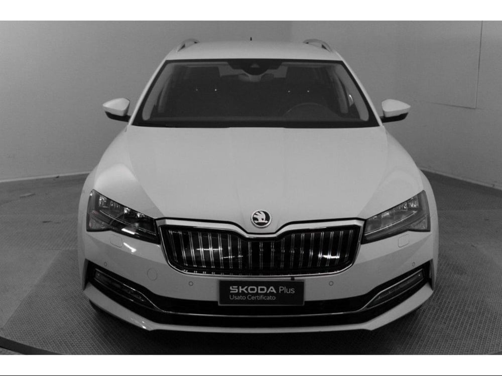 Skoda Superb Station Wagon usata a Novara (2)