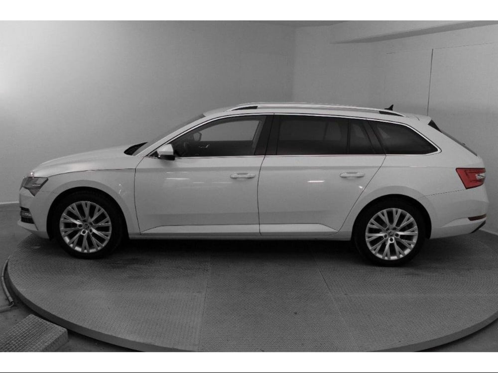 Skoda Superb Station Wagon usata a Novara (3)