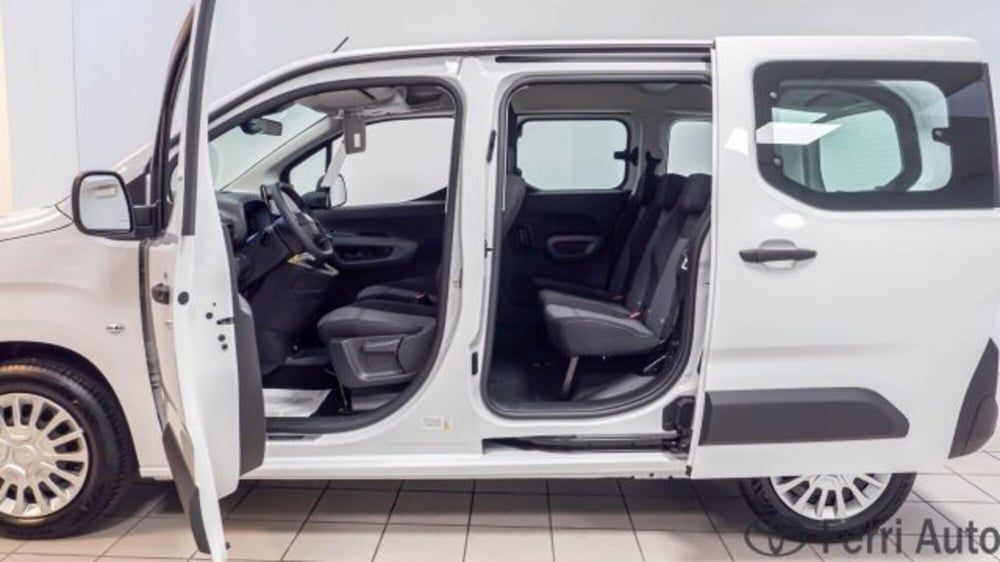 Toyota Proace City Verso nuova a Padova (19)