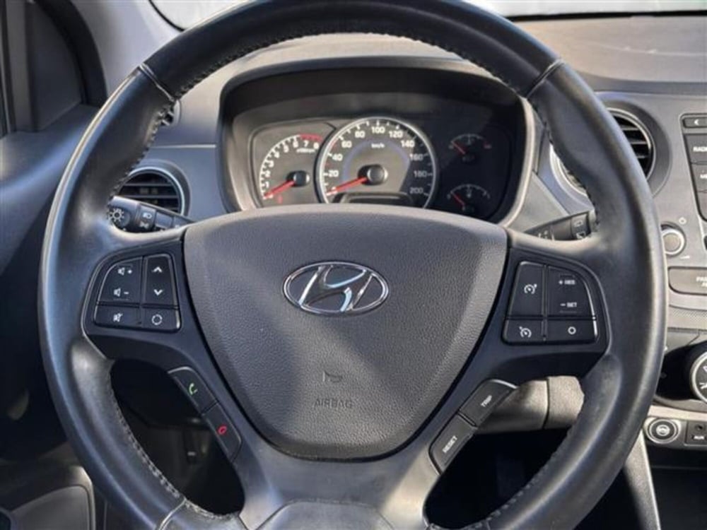 Hyundai i10 usata a Livorno (11)