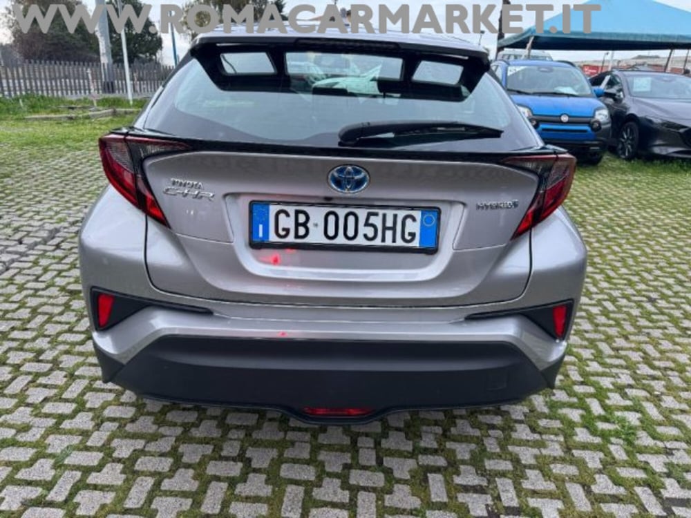 Toyota Toyota C-HR usata a Roma (10)