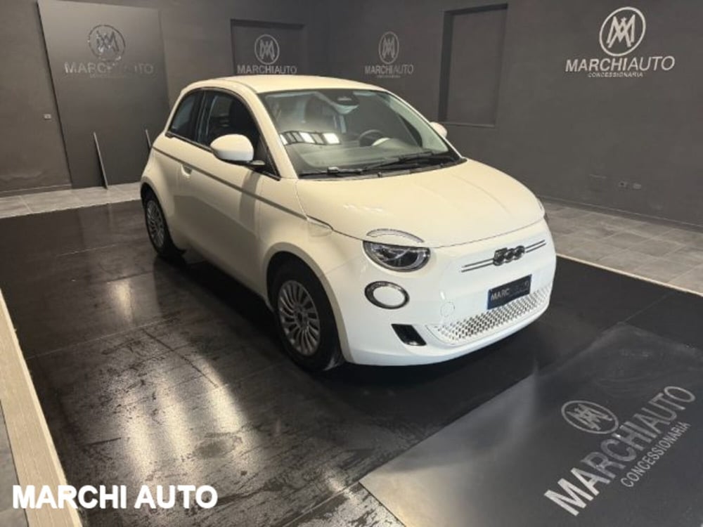 Fiat 500e nuova a Perugia (3)