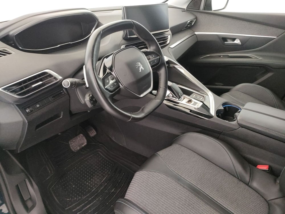 Peugeot 3008 nuova a Caserta (18)