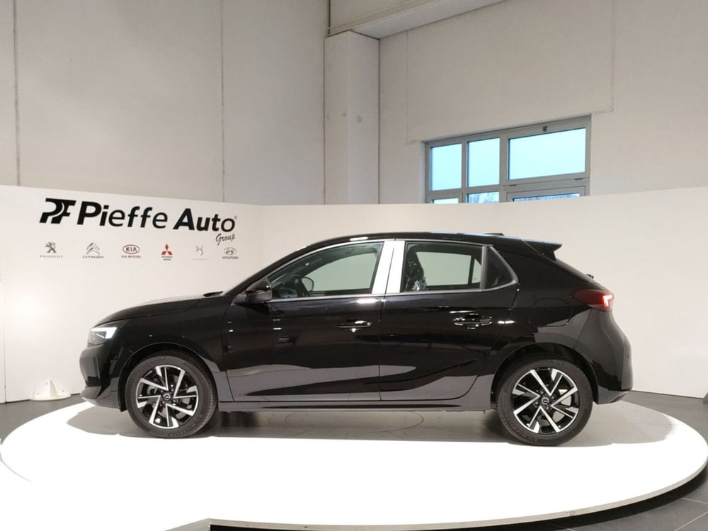 Opel Corsa nuova a Teramo (2)