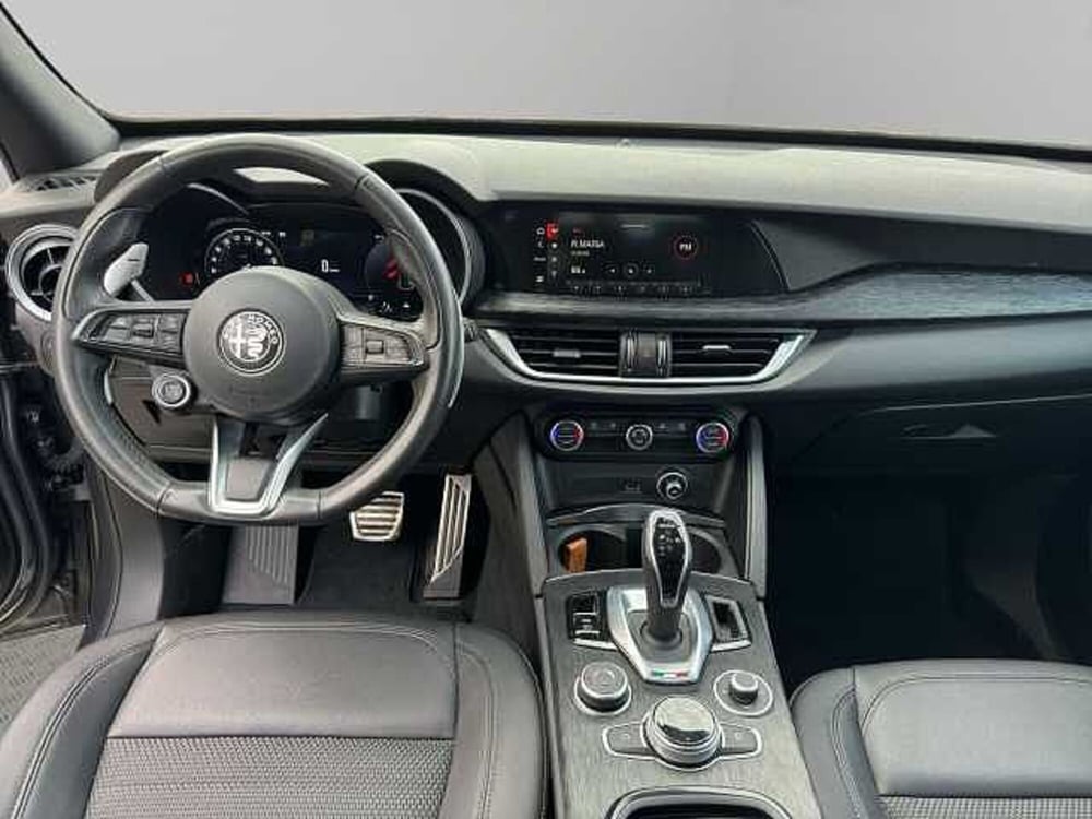 Alfa Romeo Stelvio usata a Vibo Valentia (11)