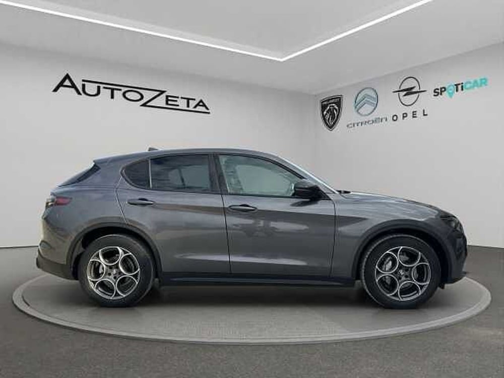 Alfa Romeo Stelvio usata a Vibo Valentia (4)