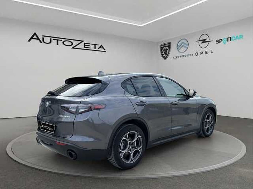 Alfa Romeo Stelvio usata a Vibo Valentia (5)