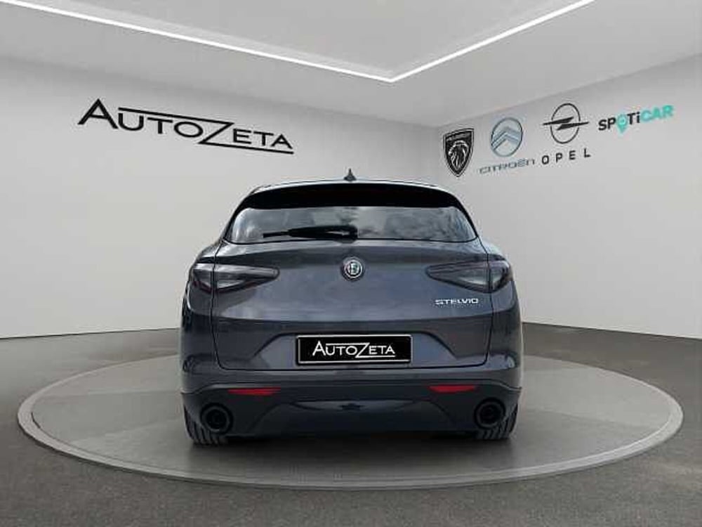 Alfa Romeo Stelvio usata a Vibo Valentia (6)