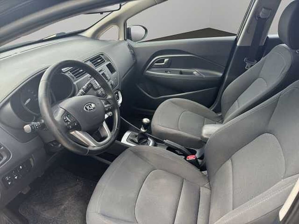 Kia Rio usata a Vibo Valentia (9)