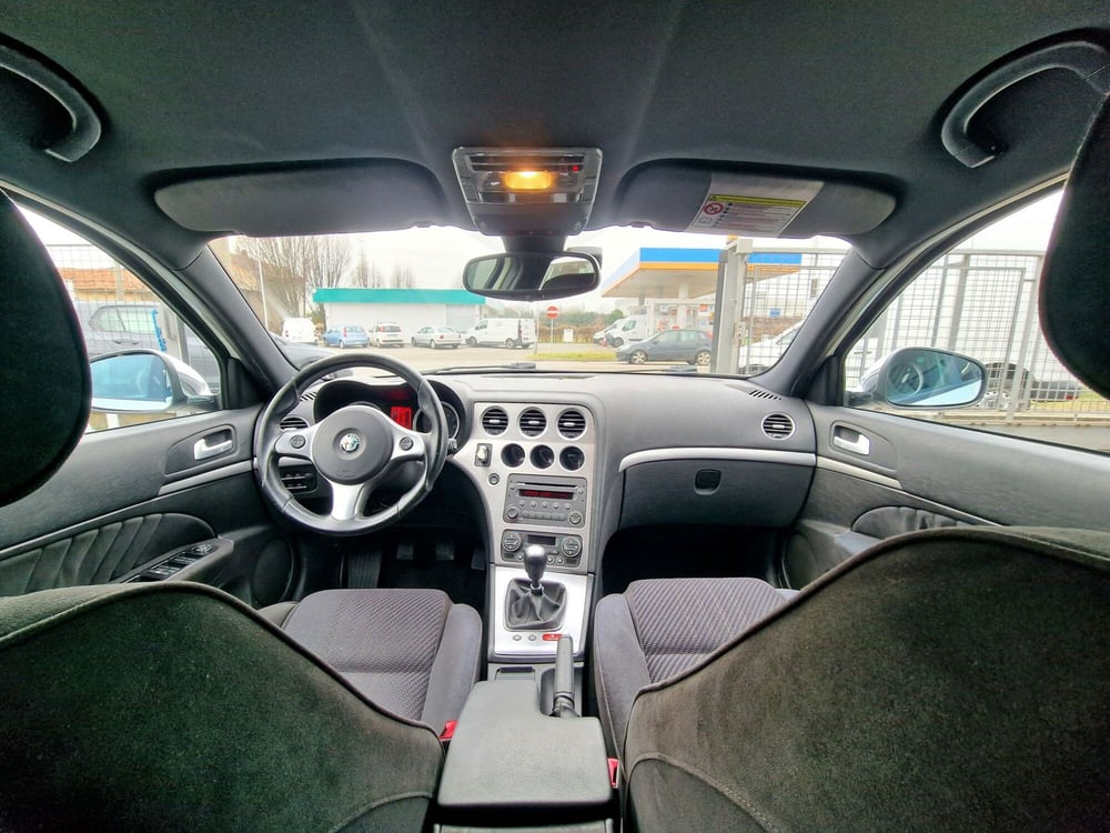 Alfa Romeo 159 SportWagon usata a Varese (14)