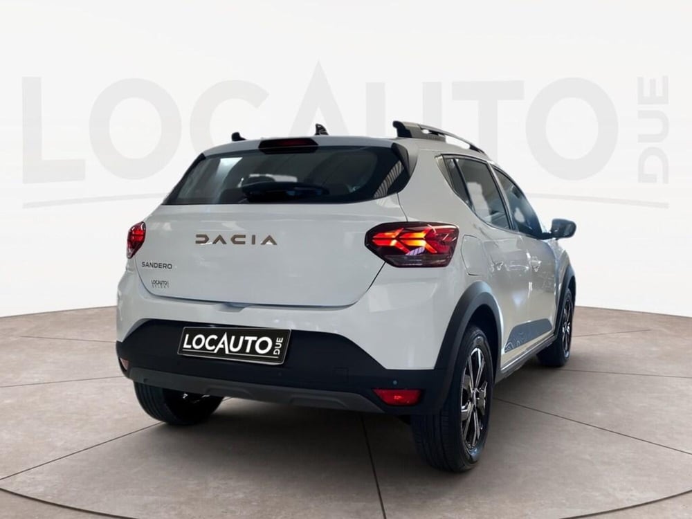 Dacia Sandero Stepway nuova a Torino (4)