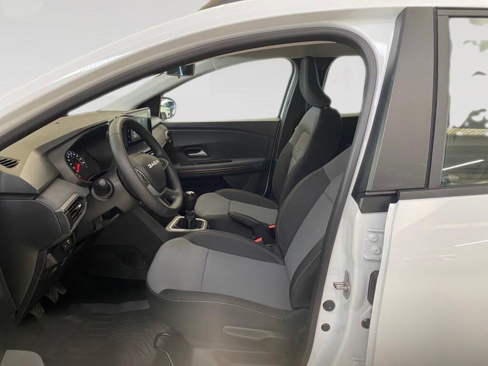 Dacia Sandero Stepway nuova a Torino (8)