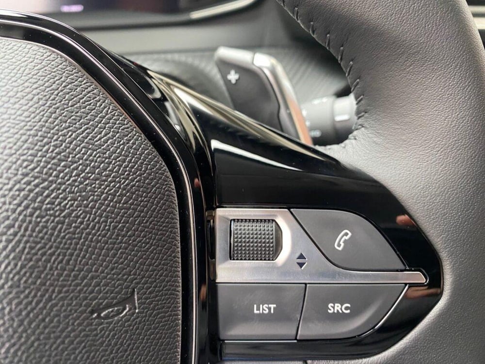 Peugeot 208 nuova a Torino (14)
