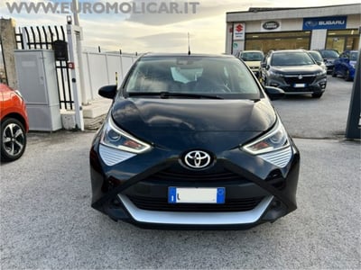 Toyota Aygo Connect 1.0 VVT-i 72 CV 5 porte x-fun del 2021 usata a Busso