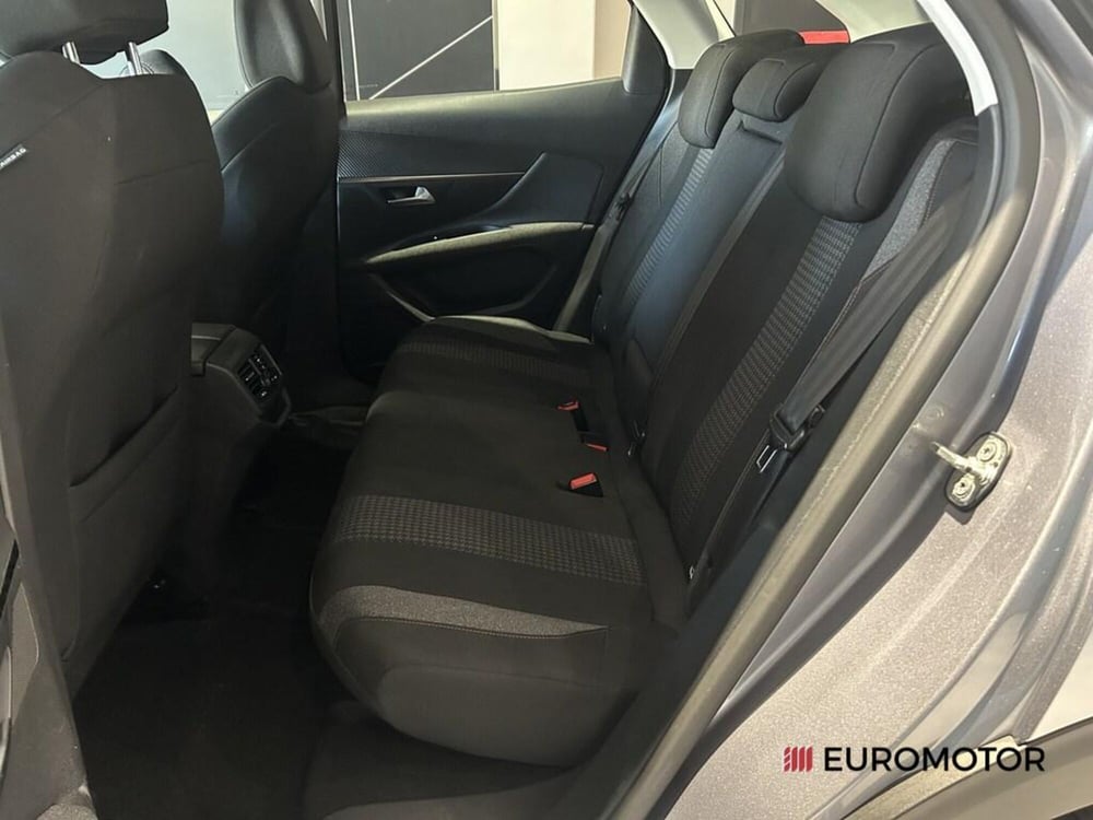 Peugeot 3008 usata a Bari (14)