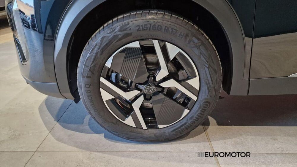 Peugeot 2008 nuova a Bari (9)