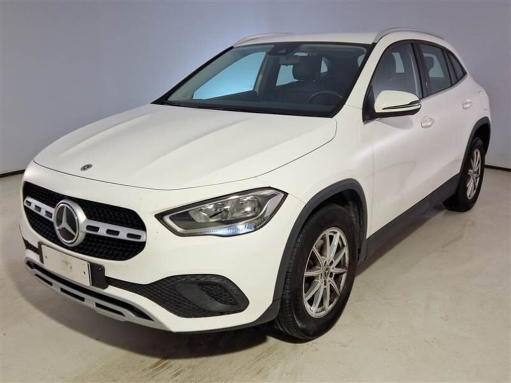 Mercedes-Benz GLA SUV usata a Cosenza