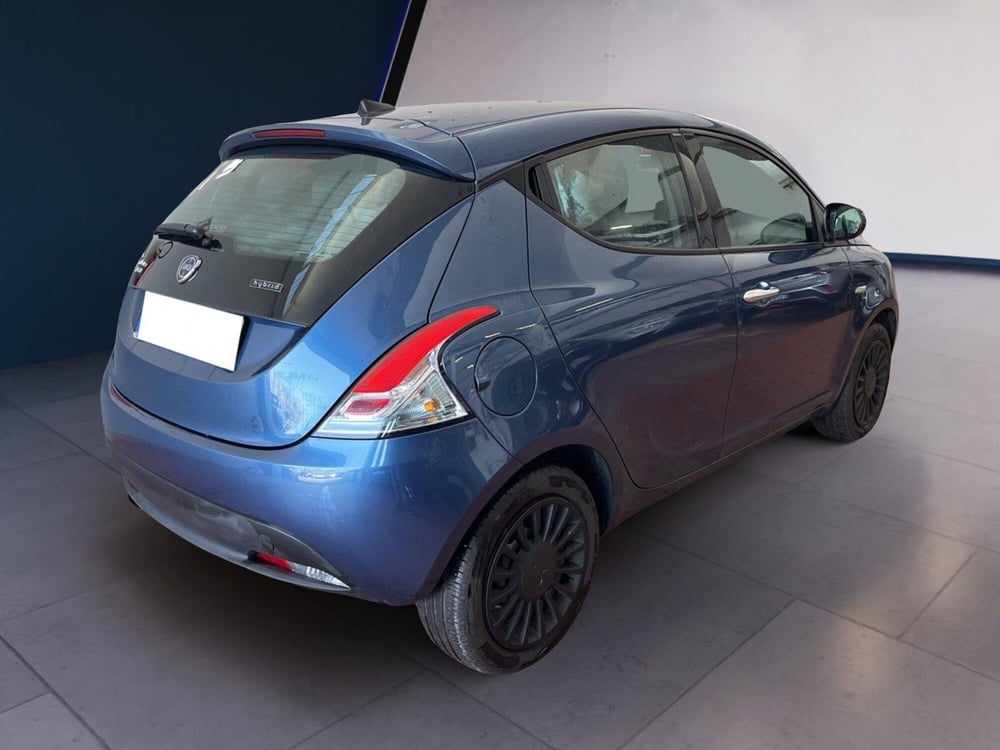 Lancia Ypsilon usata a Torino (4)