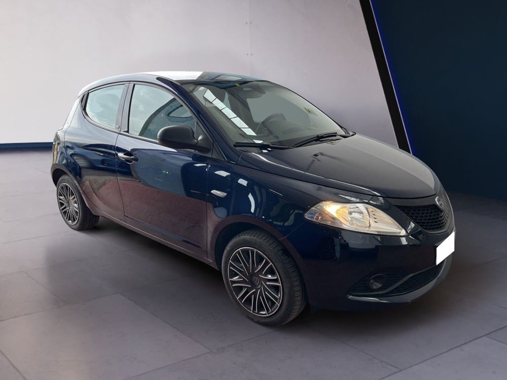 Lancia Ypsilon usata a Torino (3)