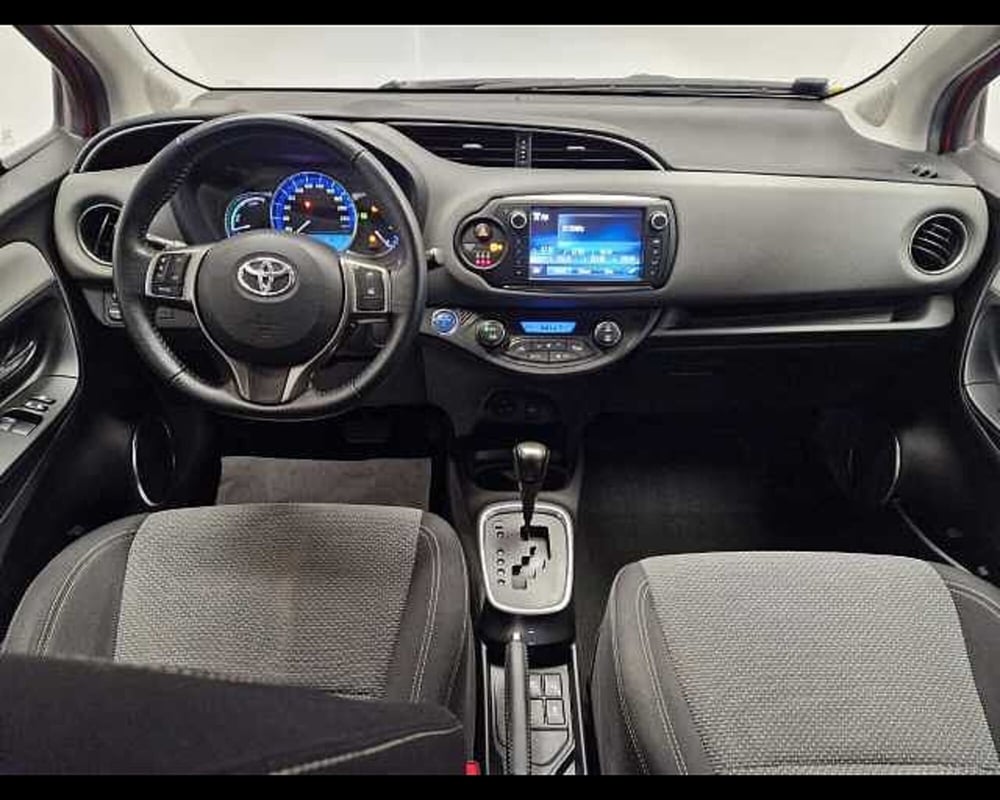 Toyota Yaris usata a Milano (11)