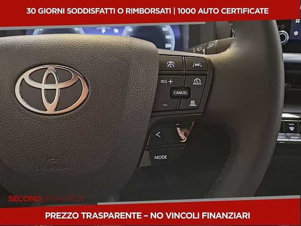 Toyota Toyota C-HR nuova a Chieti (11)