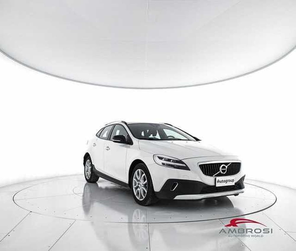 Volvo V40 Cross Country usata a Viterbo (2)