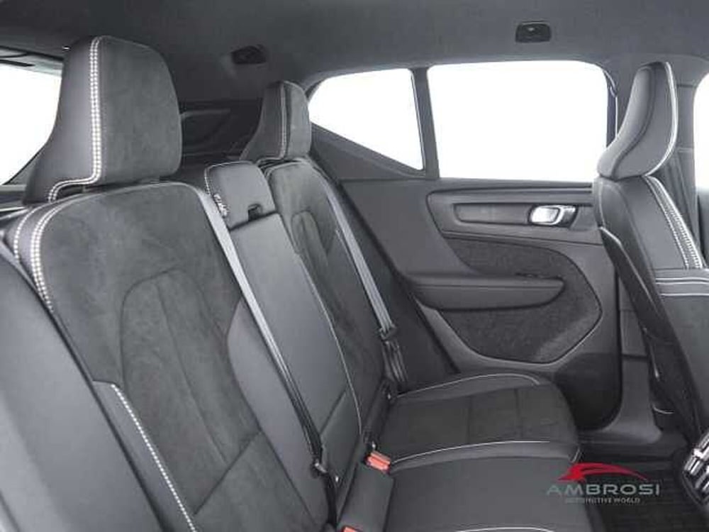 Volvo XC40 usata a Viterbo (11)