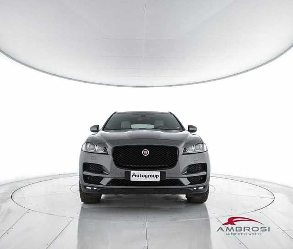 Jaguar F-Pace usata a Viterbo (5)