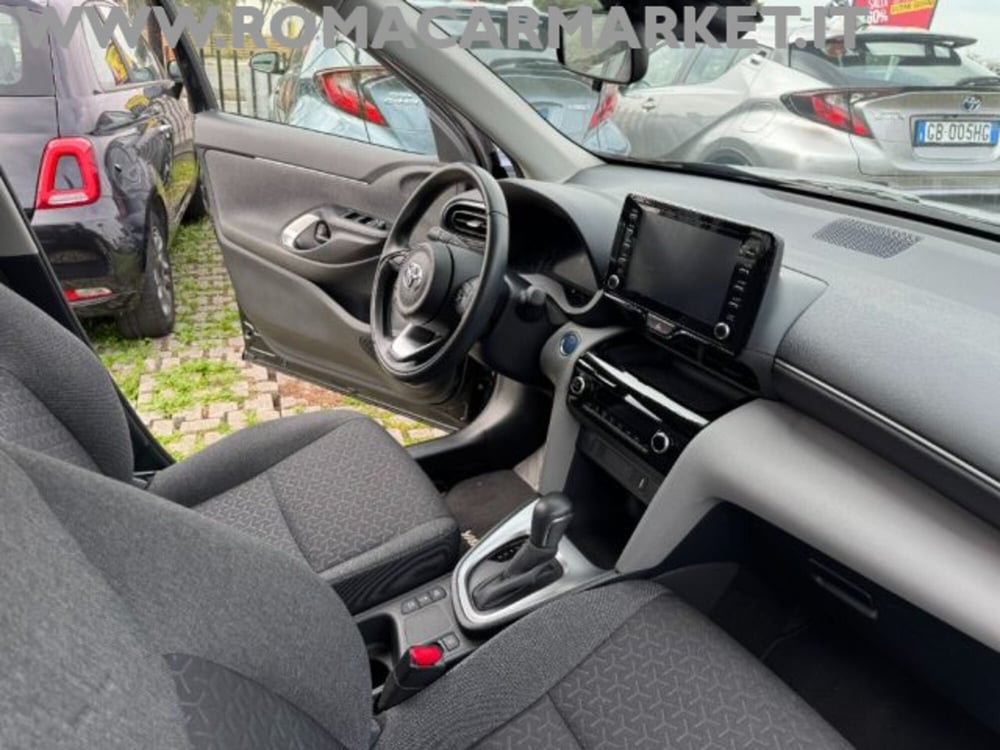 Toyota Yaris Cross usata a Roma (12)