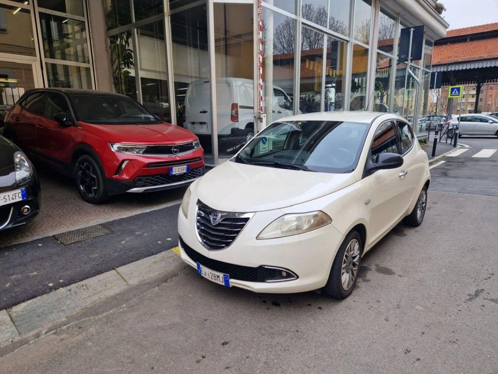 Lancia Ypsilon usata a Cuneo (3)