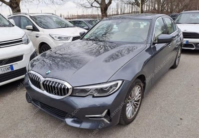 BMW Serie 3 320d mhev 48V xdrive auto del 2021 usata a Tricase