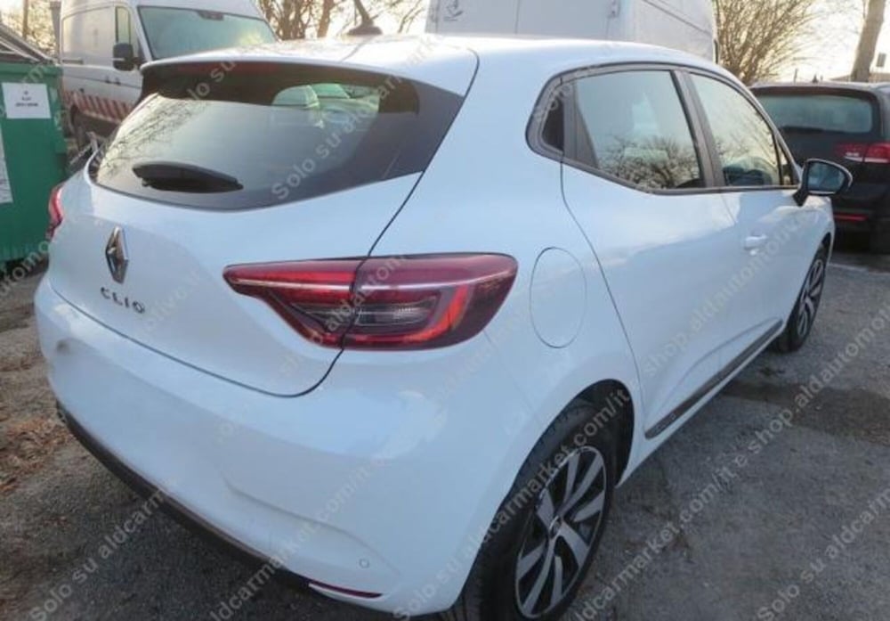 Renault Clio usata a Lecce (2)