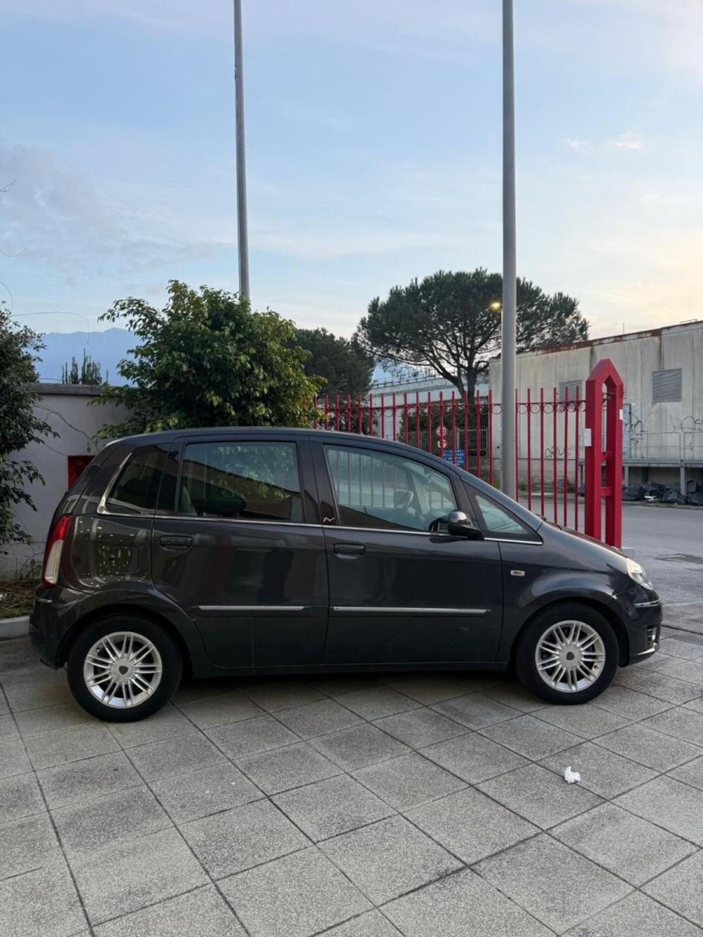 Lancia Musa usata a Napoli (4)