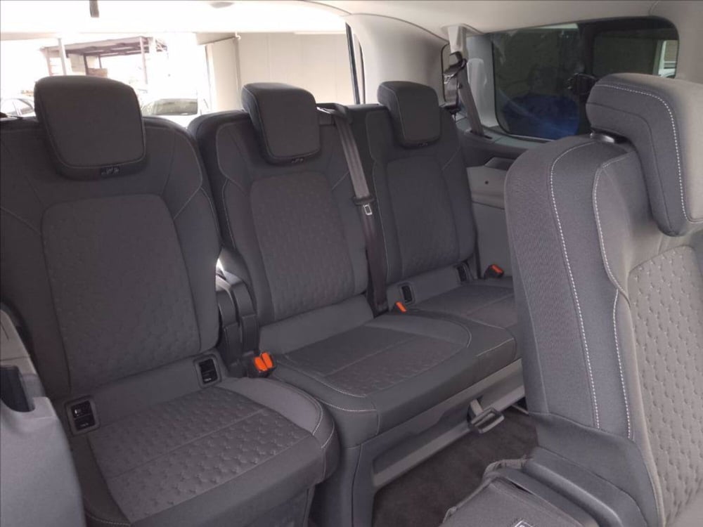 Ford Tourneo Custom nuova a Milano (11)