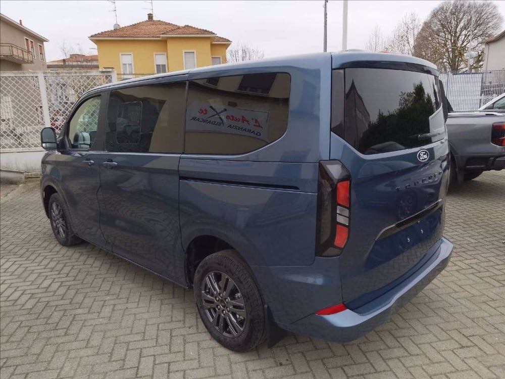 Ford Tourneo Custom nuova a Milano (5)