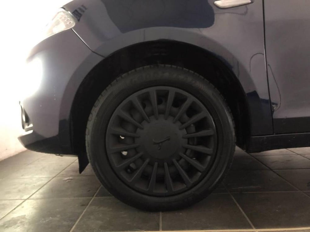 Lancia Ypsilon usata a Torino (15)