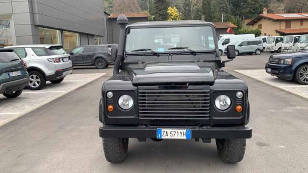 Land Rover Defender usata a Lucca (2)