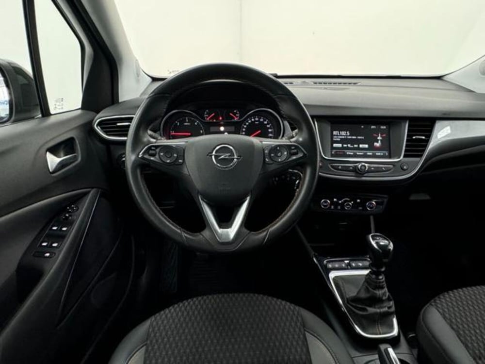 Opel Crossland X usata a Como (10)