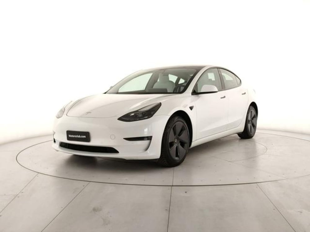 Tesla Model 3 usata a Modena (2)