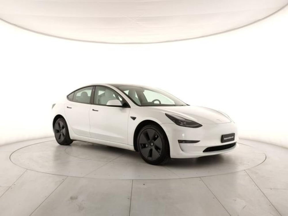 Tesla Model 3 usata a Modena (6)